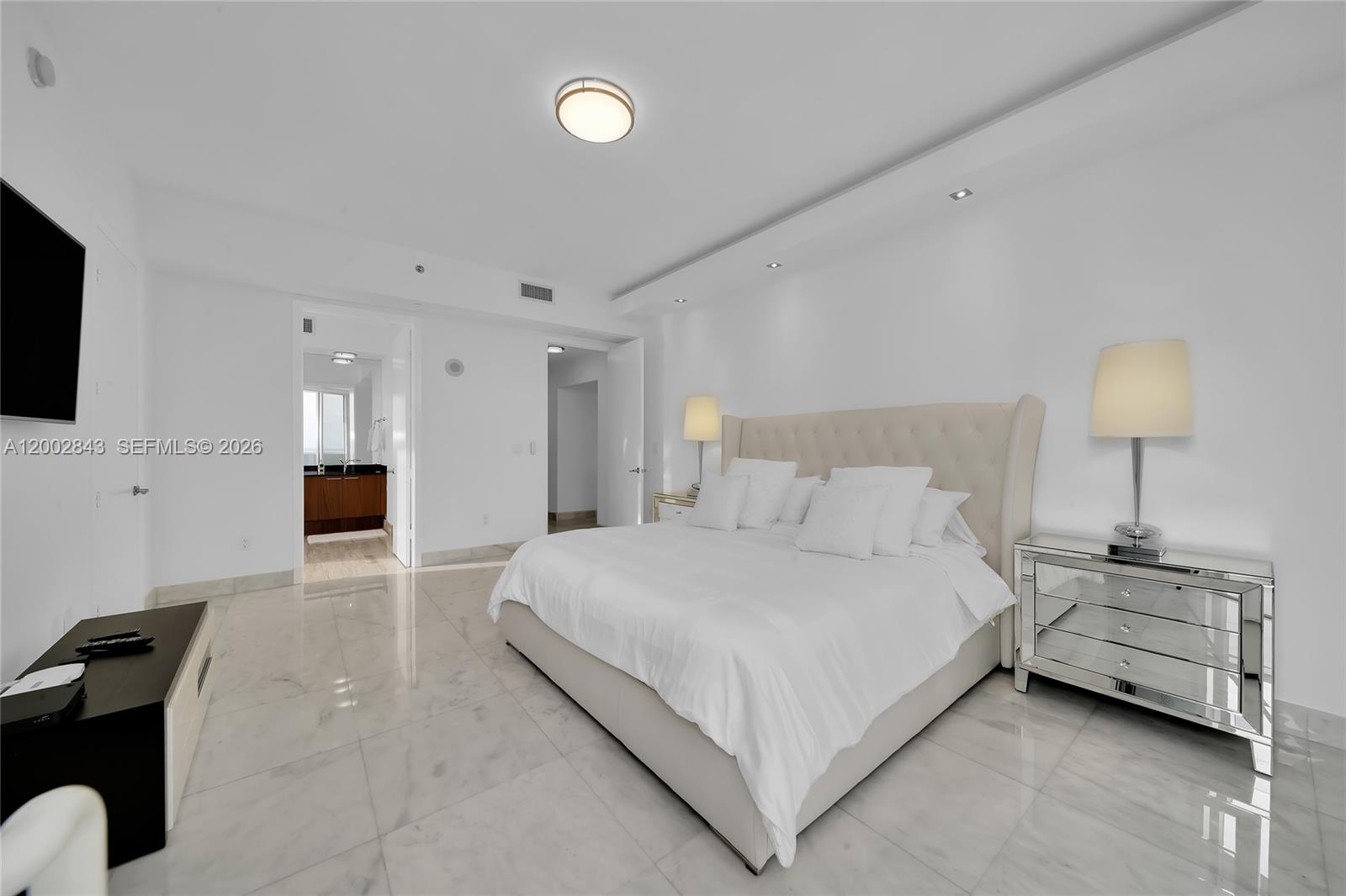 1406 3 / 4 2563 sq. ft. $ 2026-04-17 0 Photo