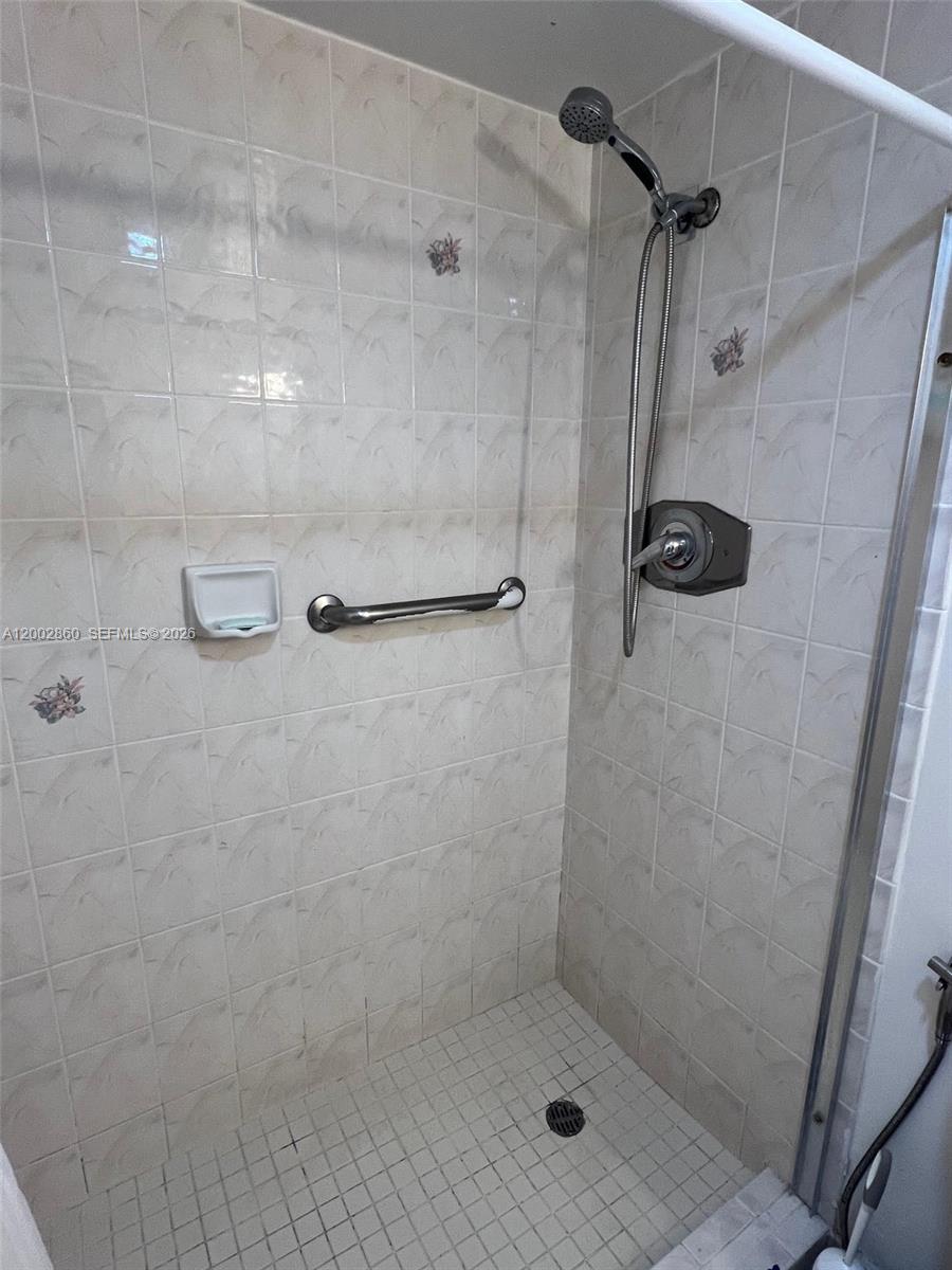 1410 2 / 2 1220 sq. ft. $ 2026-05-06 0 Photo