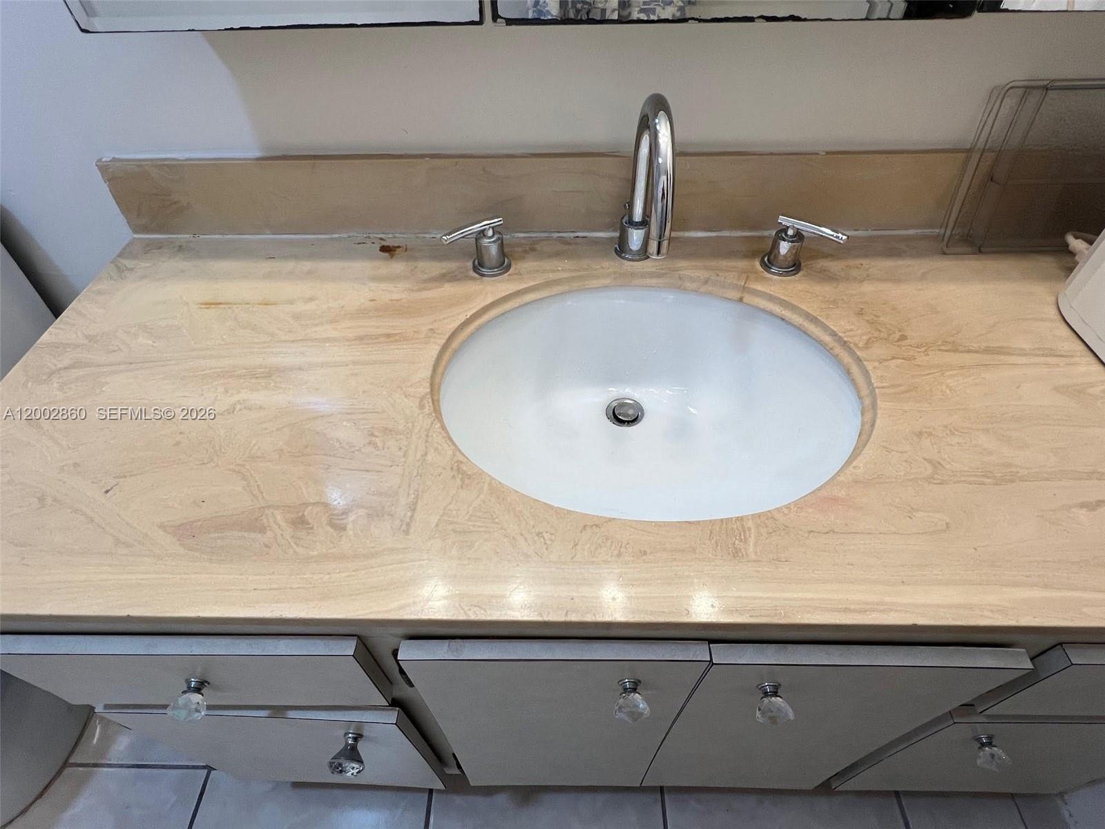 1410 2 / 2 1220 sq. ft. $ 2026-05-06 0 Photo