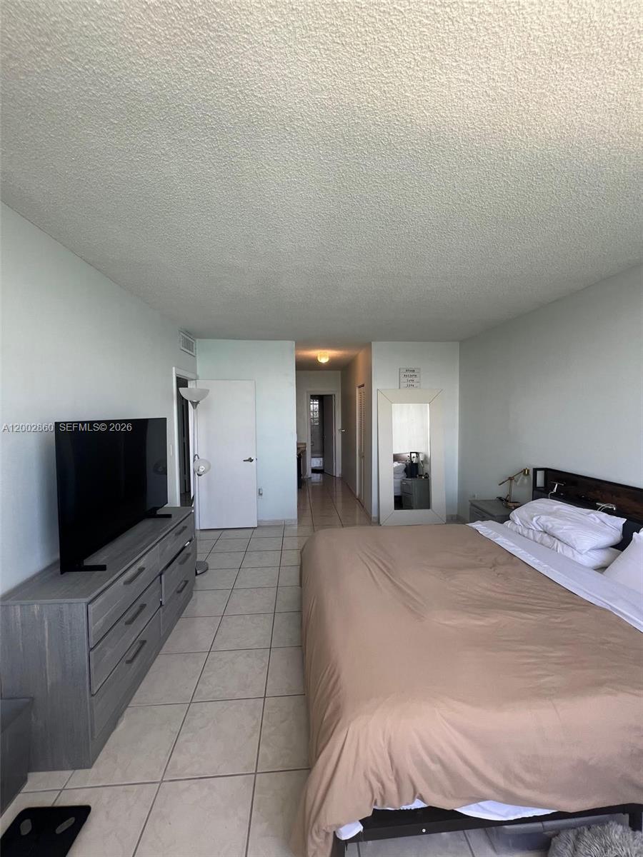 1410 2 / 2 1220 sq. ft. $ 2026-07-02 0 Photo