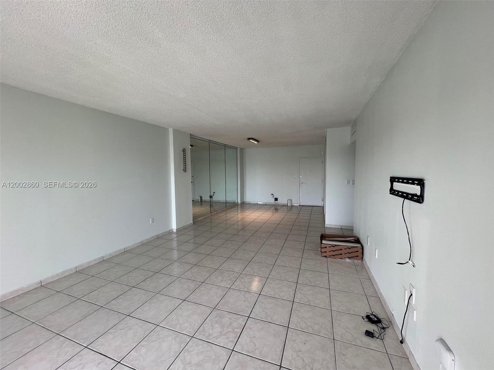 1410 2 / 2 1220 sq. ft. $ 2026-07-02 0 Photo