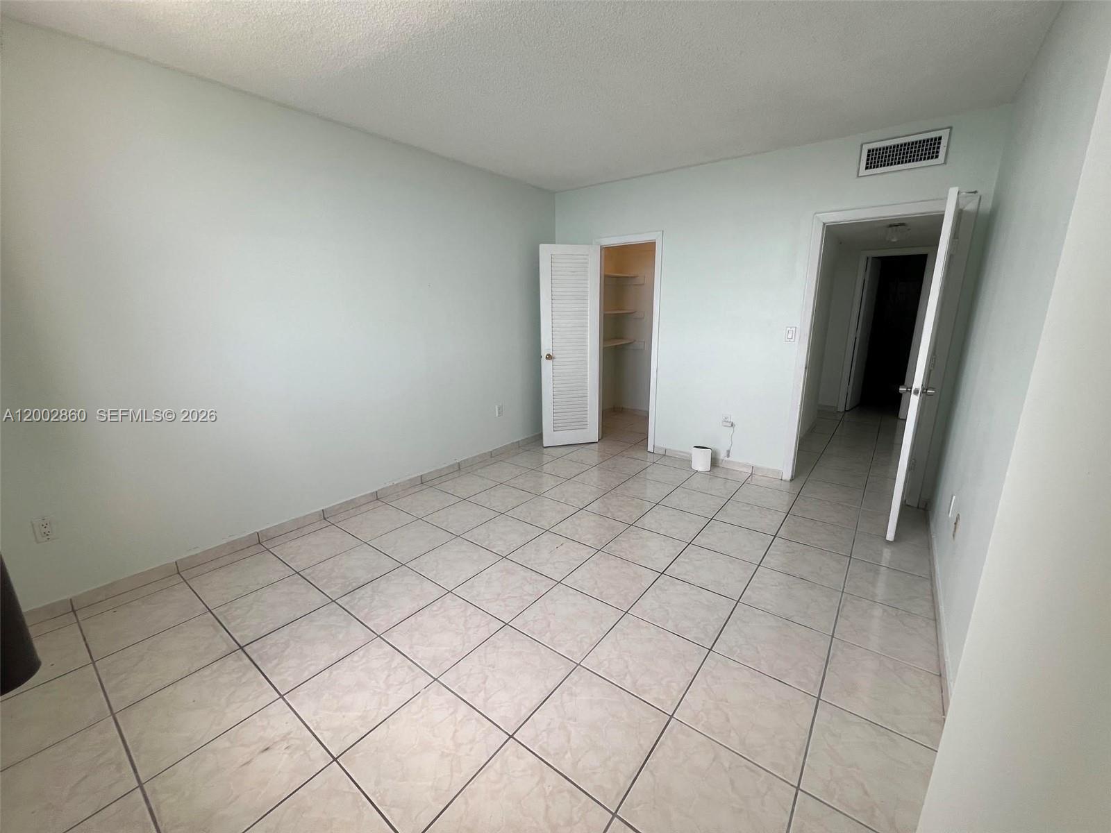 1410 2 / 2 1220 sq. ft. $ 2026-07-02 0 Photo
