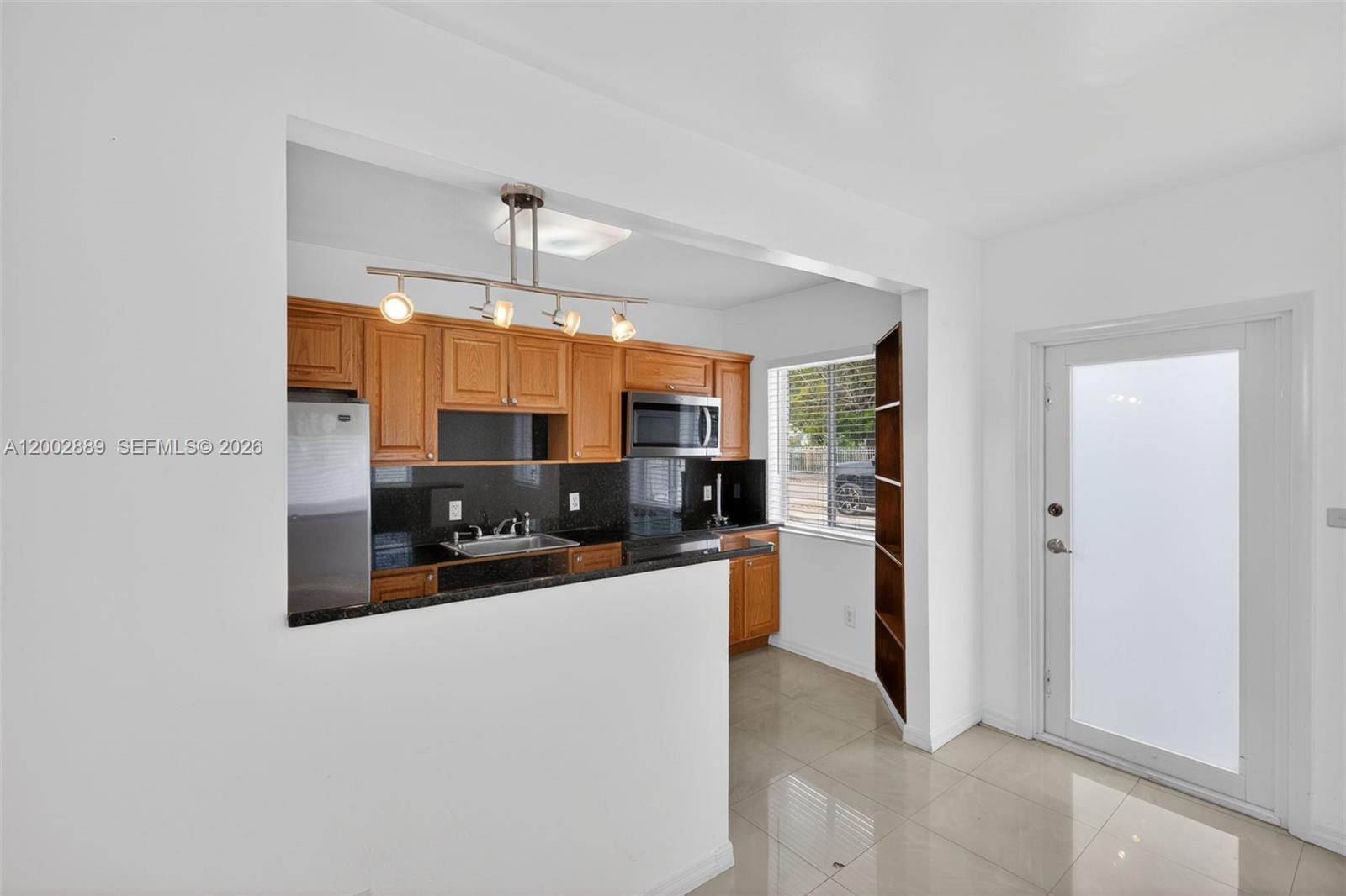   /  1824 sq. ft. $ 2026-04-17 0 Photo