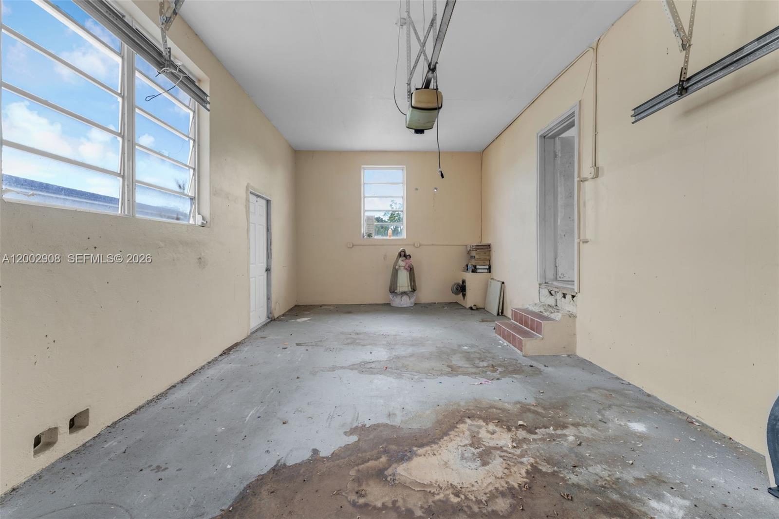   /   sq. ft. $ 2026-04-17 0 Photo