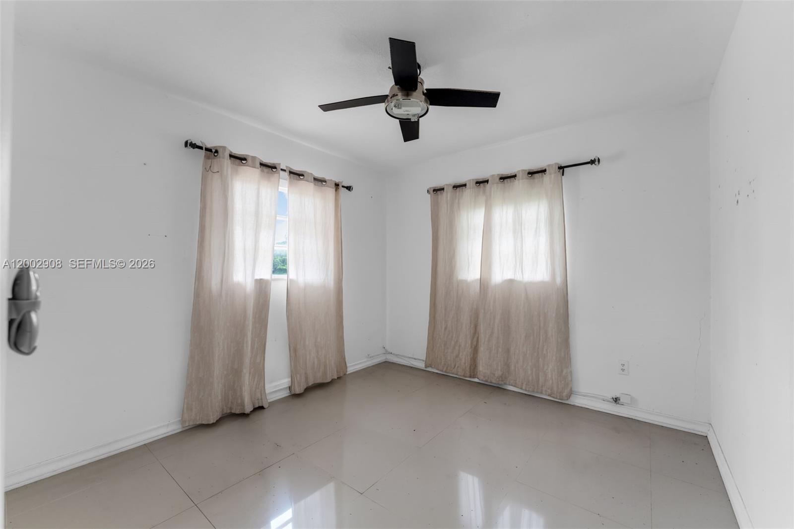   /   sq. ft. $ 2026-04-17 0 Photo