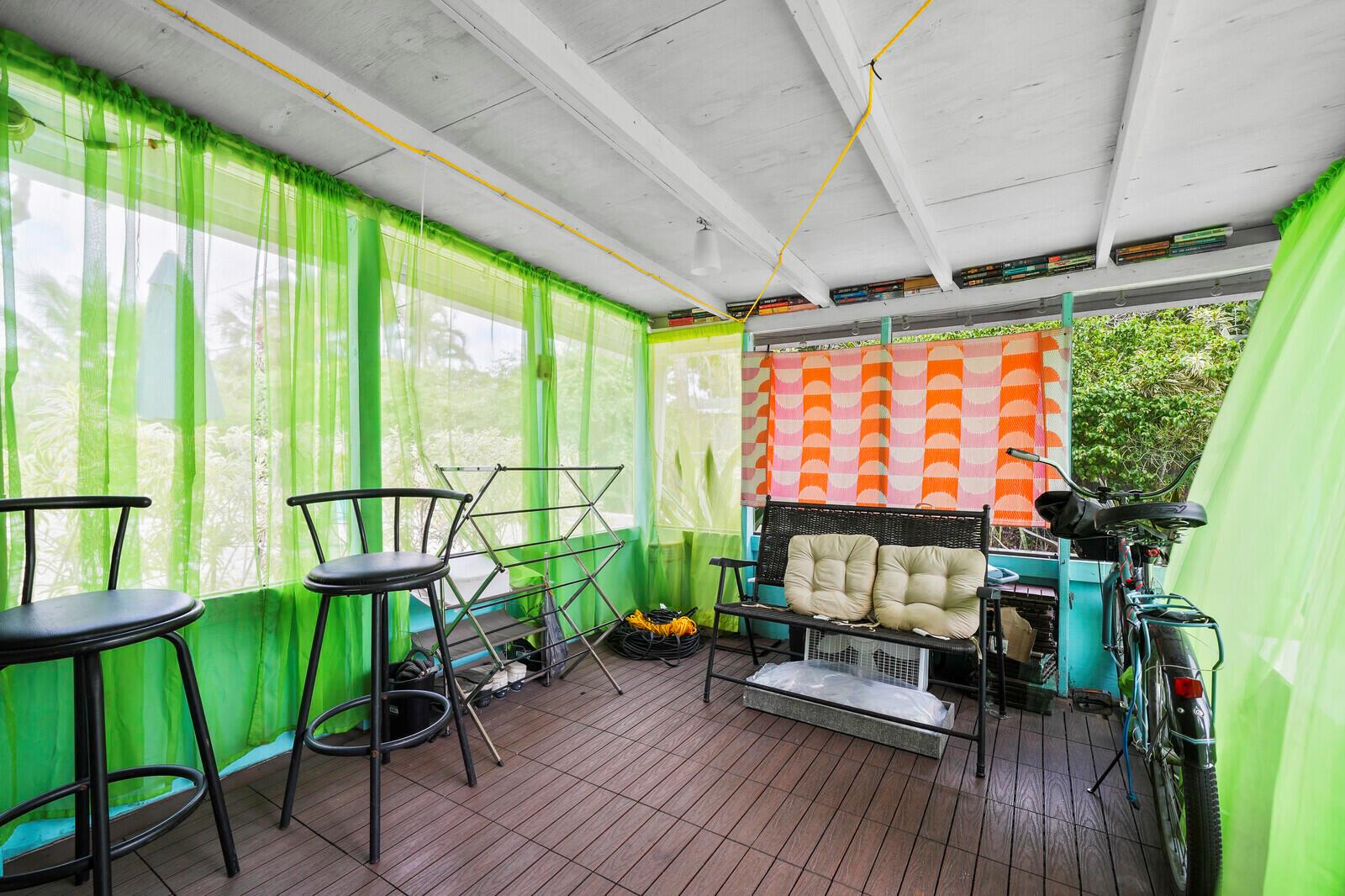 Ver detalles / 0 2297 sq. ft. $ 2026-06-21 0 foto