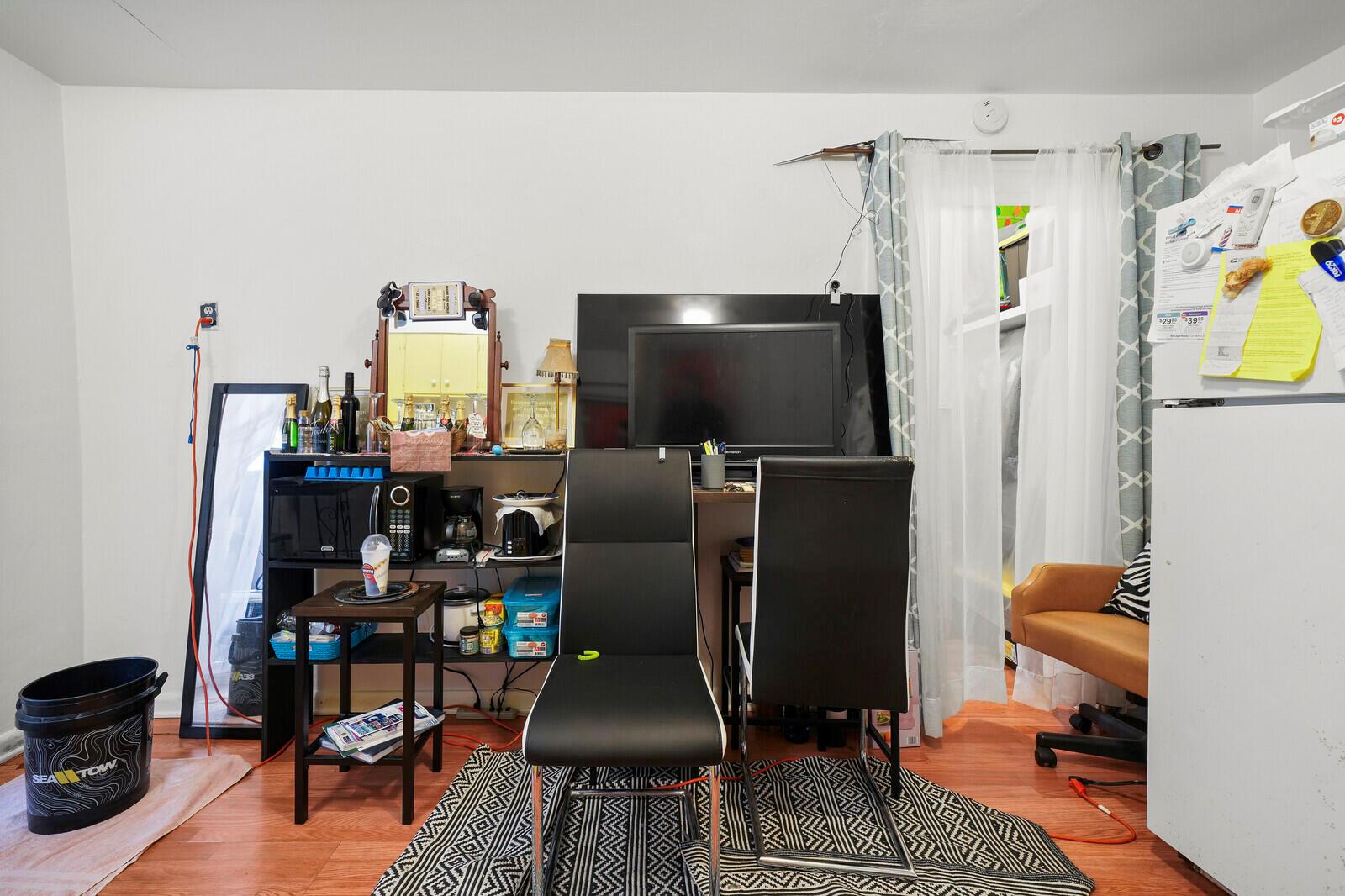 Ver detalles / 0 2297 sq. ft. $ 2026-06-21 0 foto