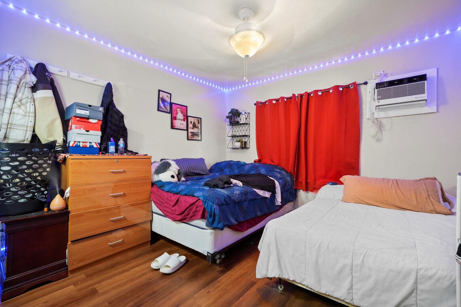 Ver detalles / 0 2297 sq. ft. $ 2026-06-21 0 foto