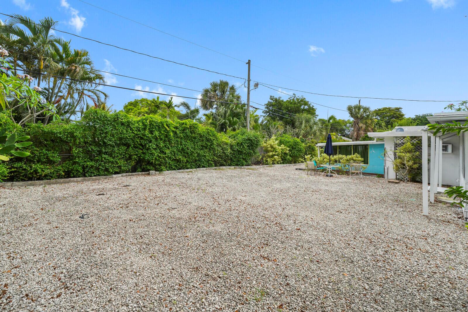 Ver detalles / 0 2297 sq. ft. $ 2026-06-21 0 foto