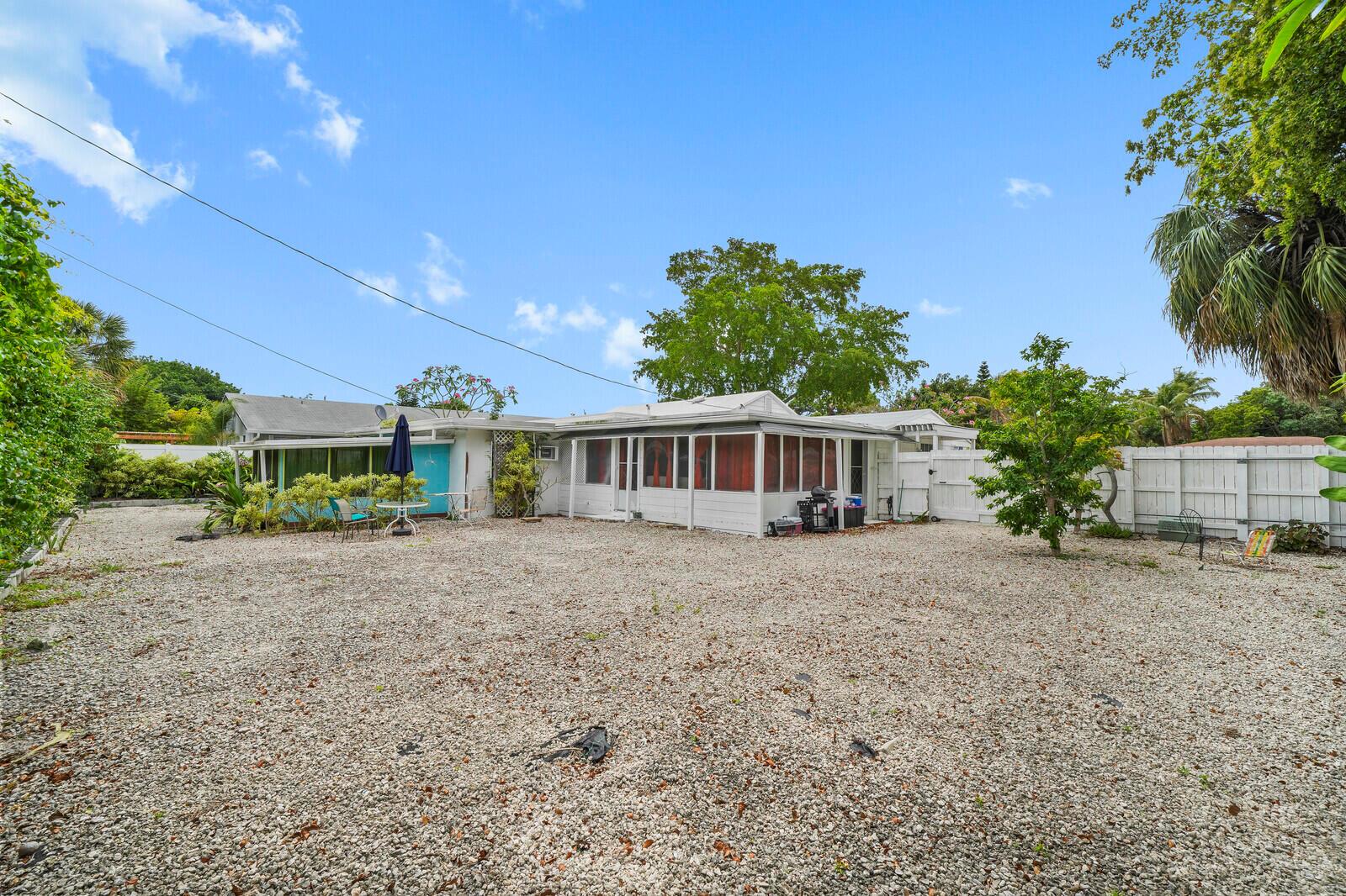Ver detalles / 0 2297 sq. ft. $ 2026-06-21 0 foto