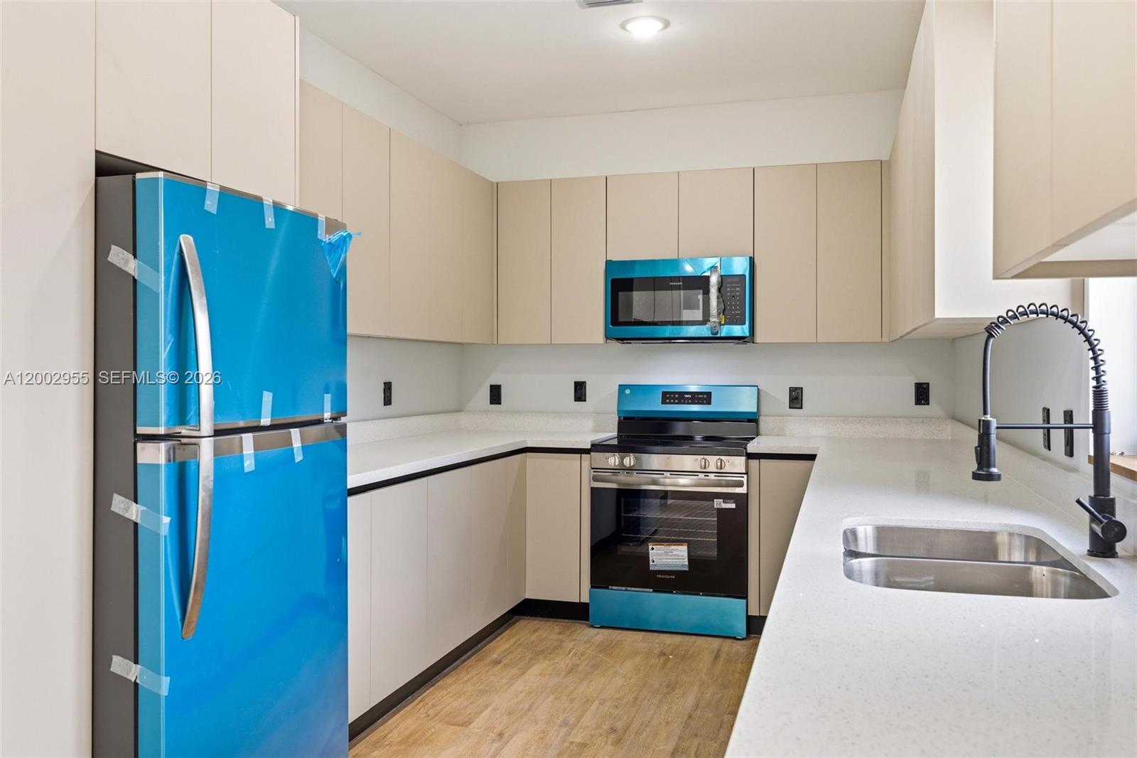   /   sq. ft. $ 2026-04-17 0 Photo