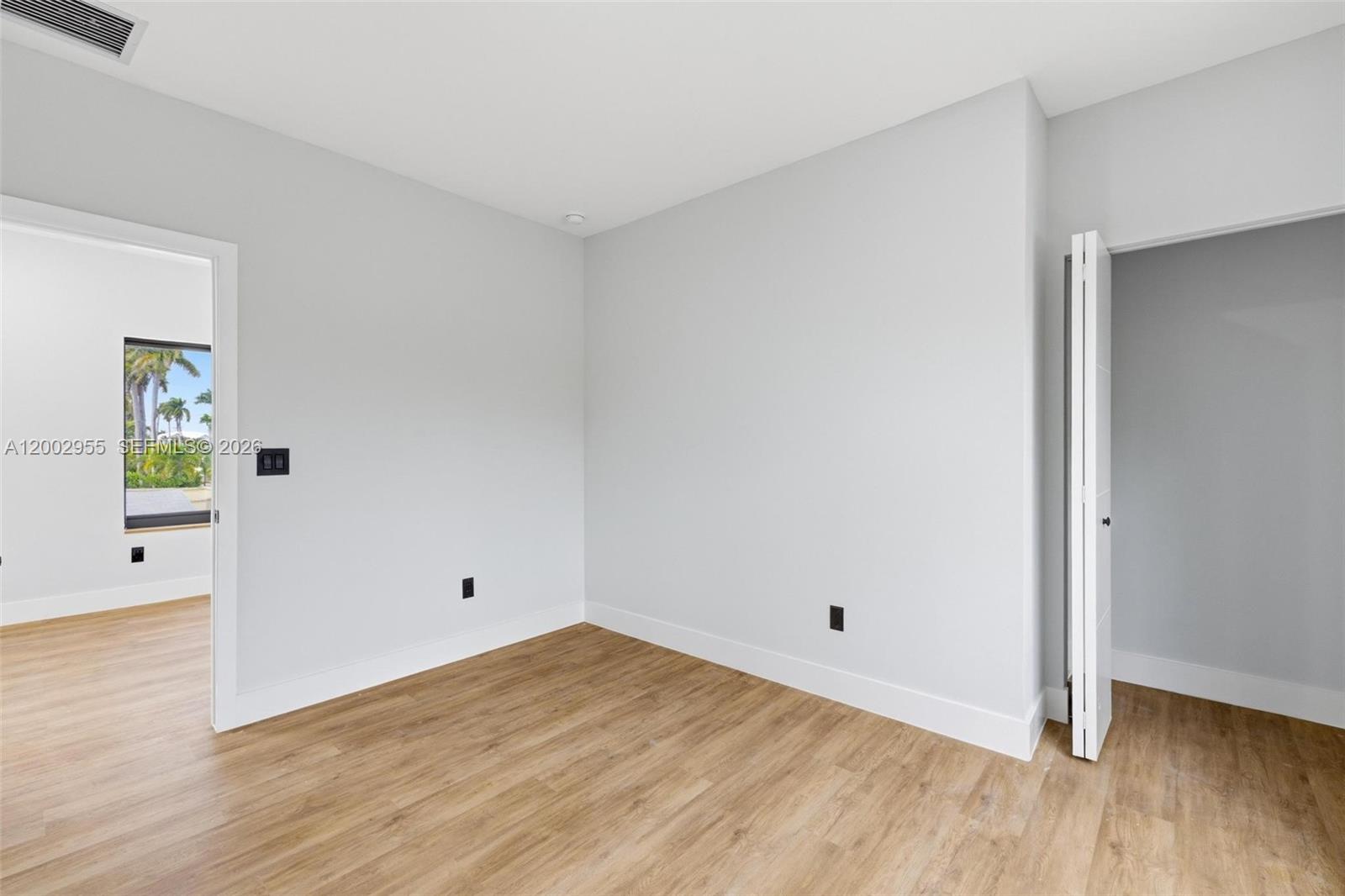   /   sq. ft. $ 2026-04-17 0 Photo