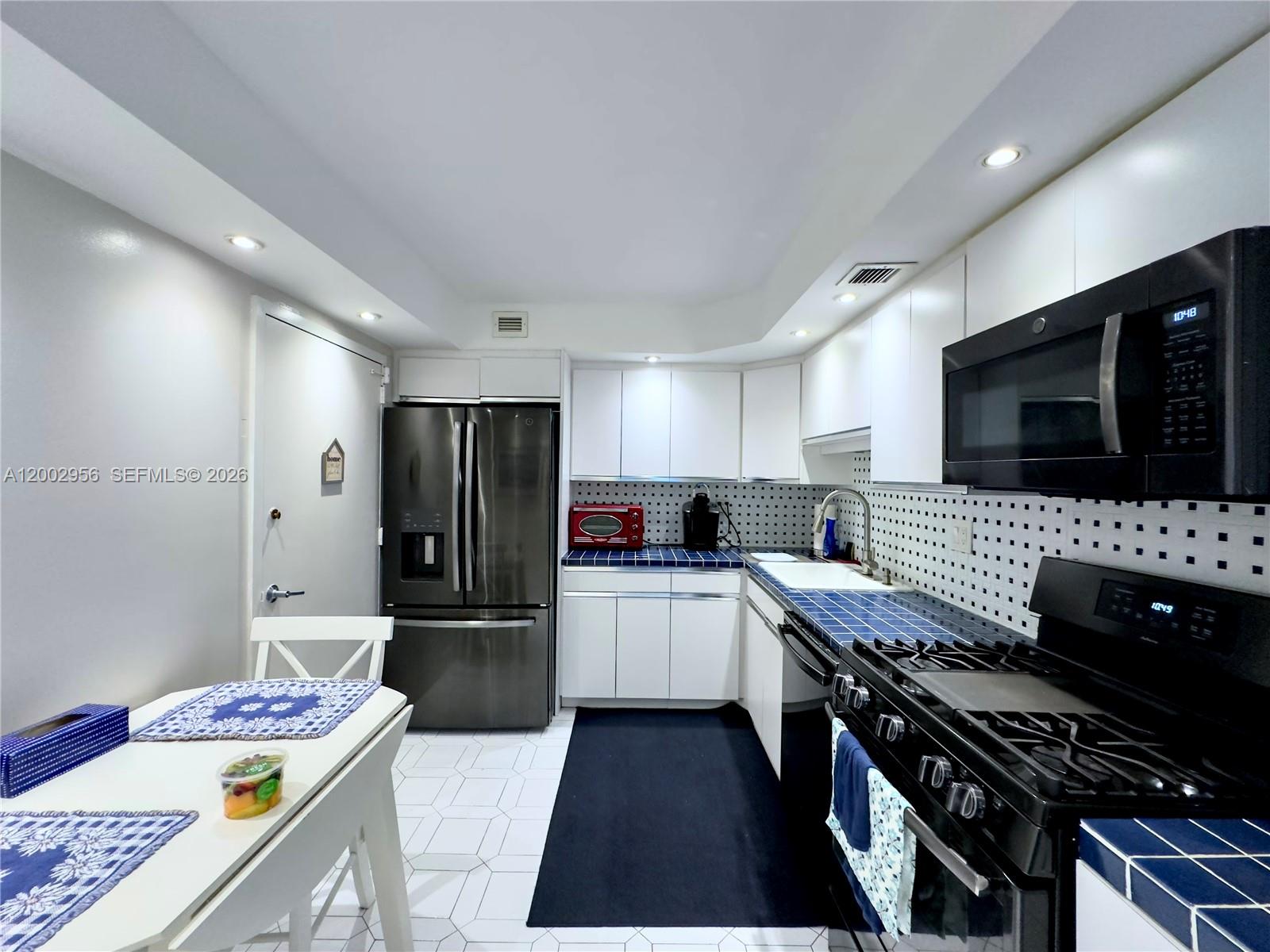 Photo of 2030 Ocean Dr  #1922, Hallandale Beach, Florida, 33009 - 