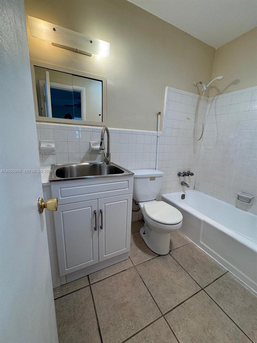   /  2483 sq. ft. $ 2026-04-17 0 Photo