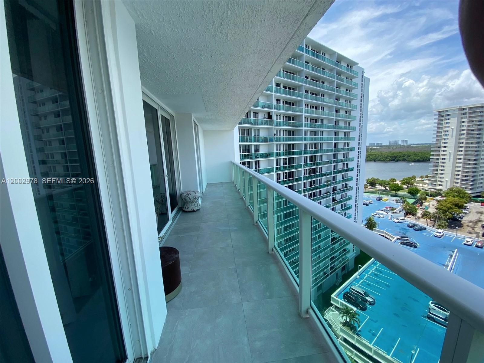 See details 1503 2 / 2 1331 sq. ft. $ 2026-04-17 0 Photo