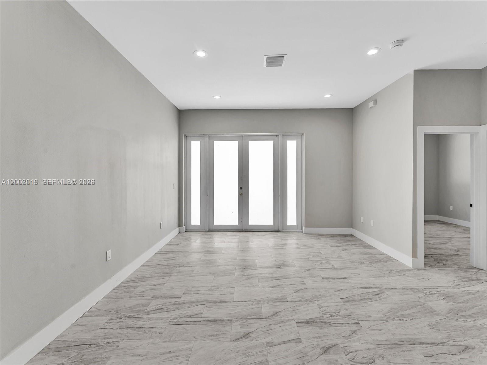   /  3378 sq. ft. $ 2026-04-17 0 Photo