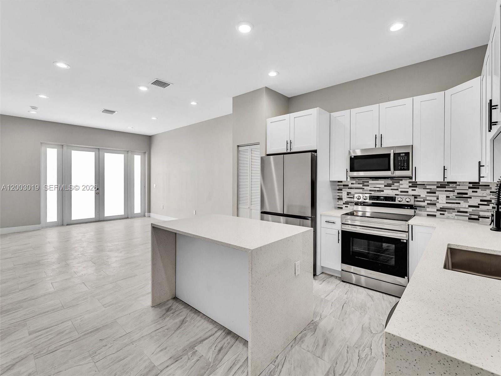   /  3378 sq. ft. $ 2026-04-17 0 Photo