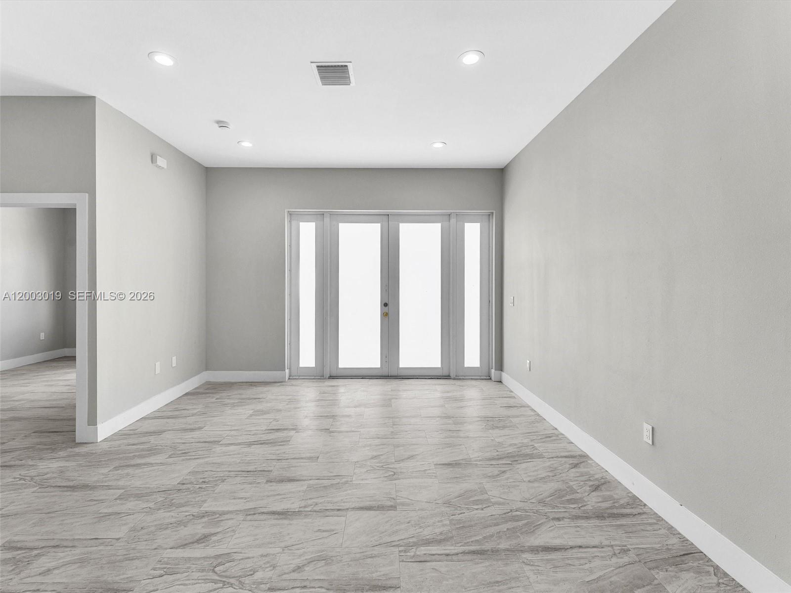   /  3378 sq. ft. $ 2026-04-17 0 Photo