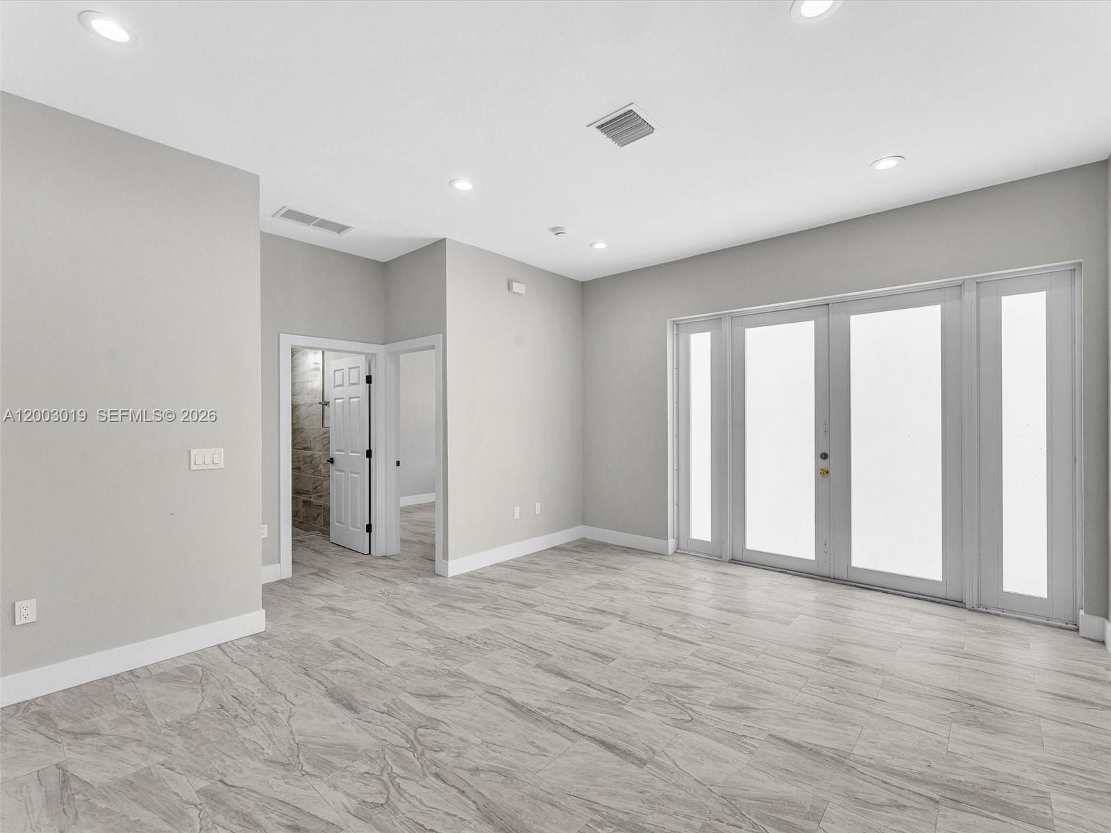   /  3378 sq. ft. $ 2026-04-17 0 Photo