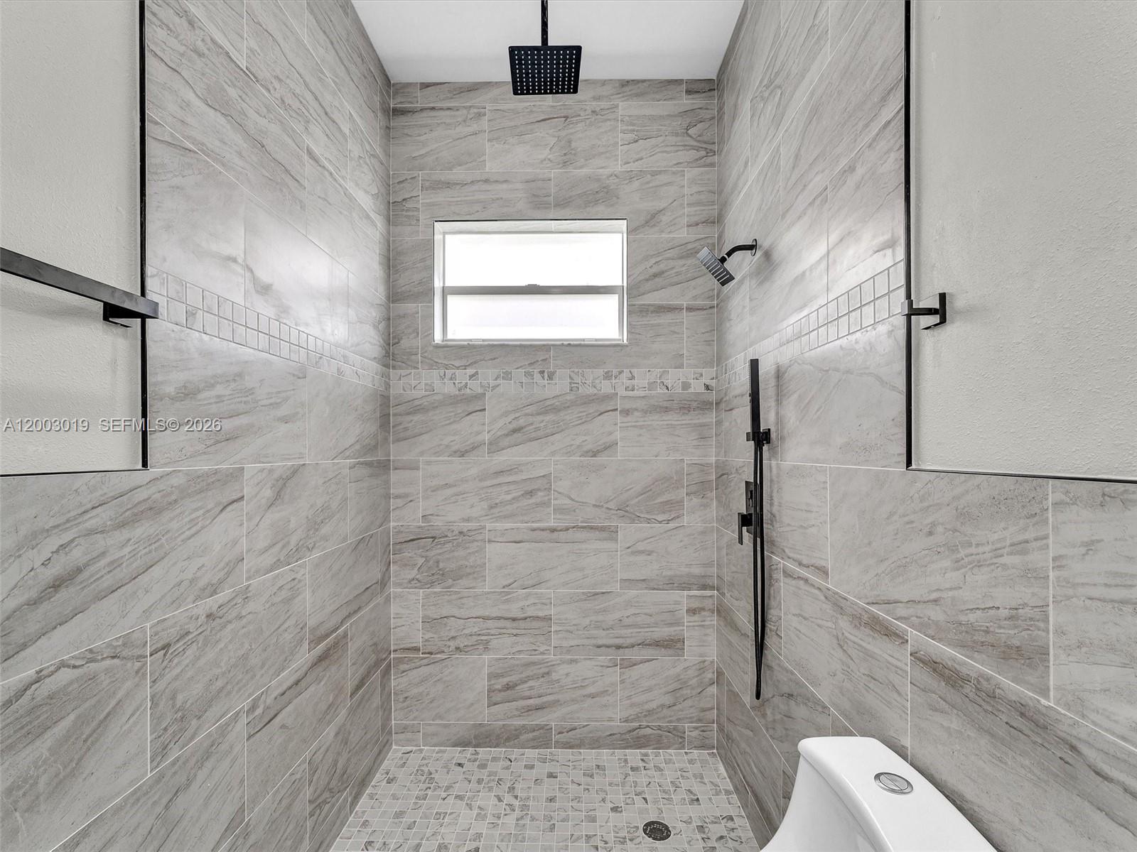   /  3378 sq. ft. $ 2026-04-17 0 Photo