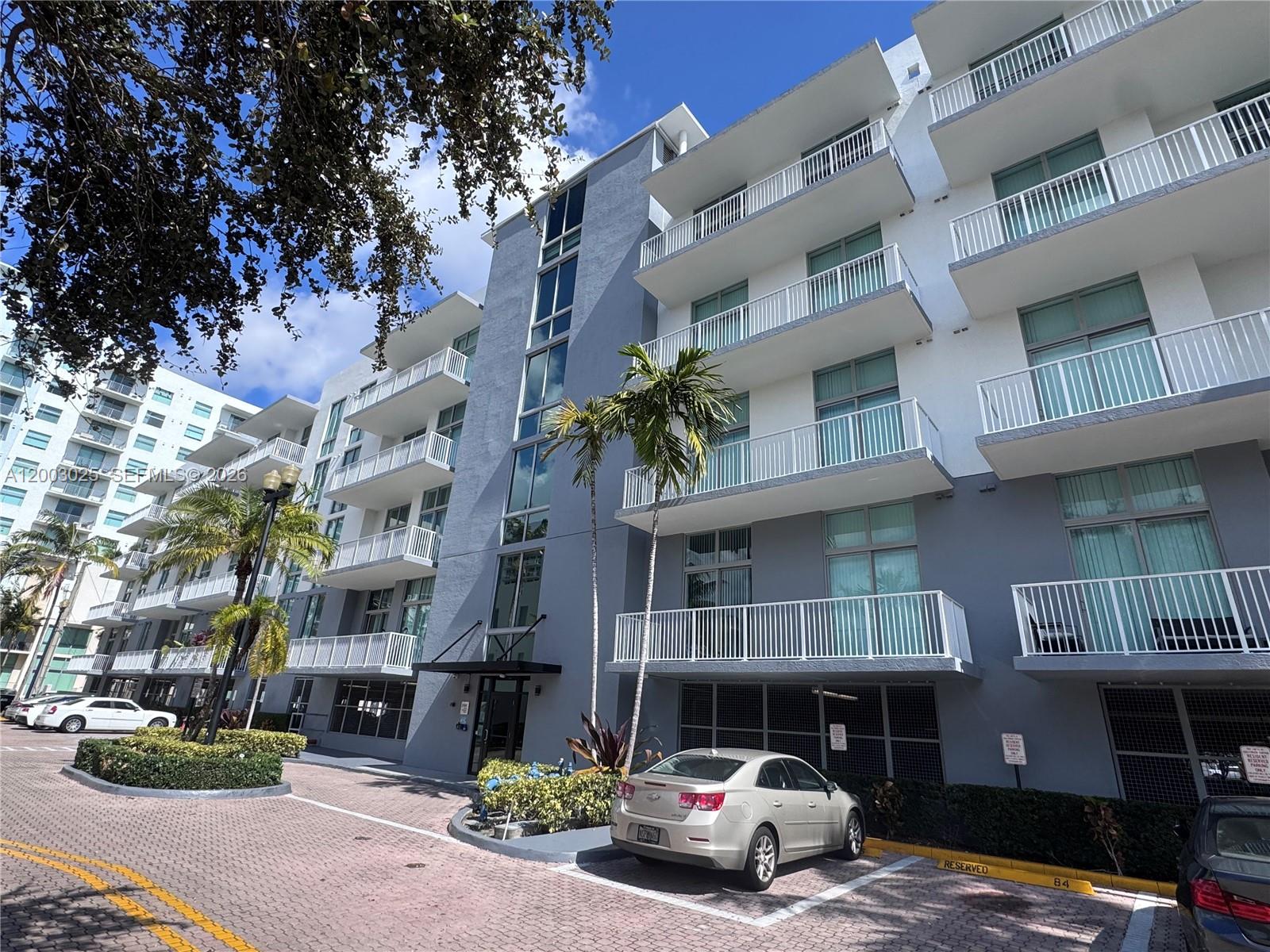 Photo of 2100 Van Buren St  #412, Hollywood, Florida, 33020 - 