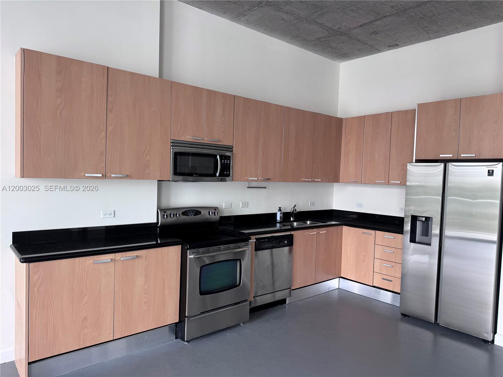 Photo of 2100 Van Buren St  #412, Hollywood, Florida, 33020 - 