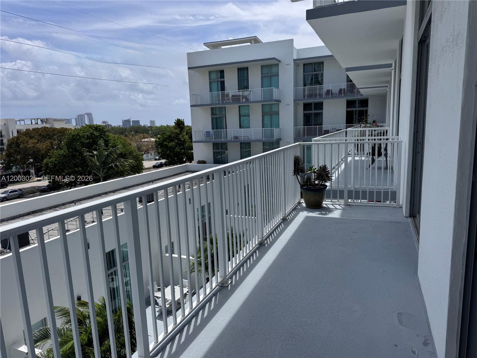 Photo of 2100 Van Buren St  #412, Hollywood, Florida, 33020 - 