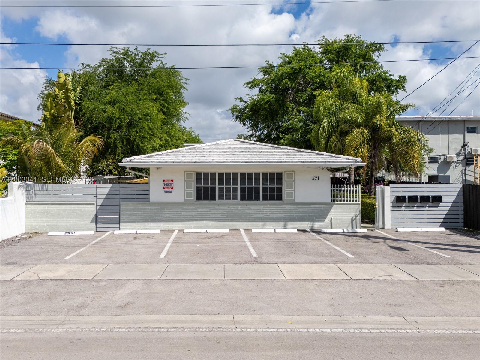   /  2262 sq. ft. $ 2026-04-17 0 Photo