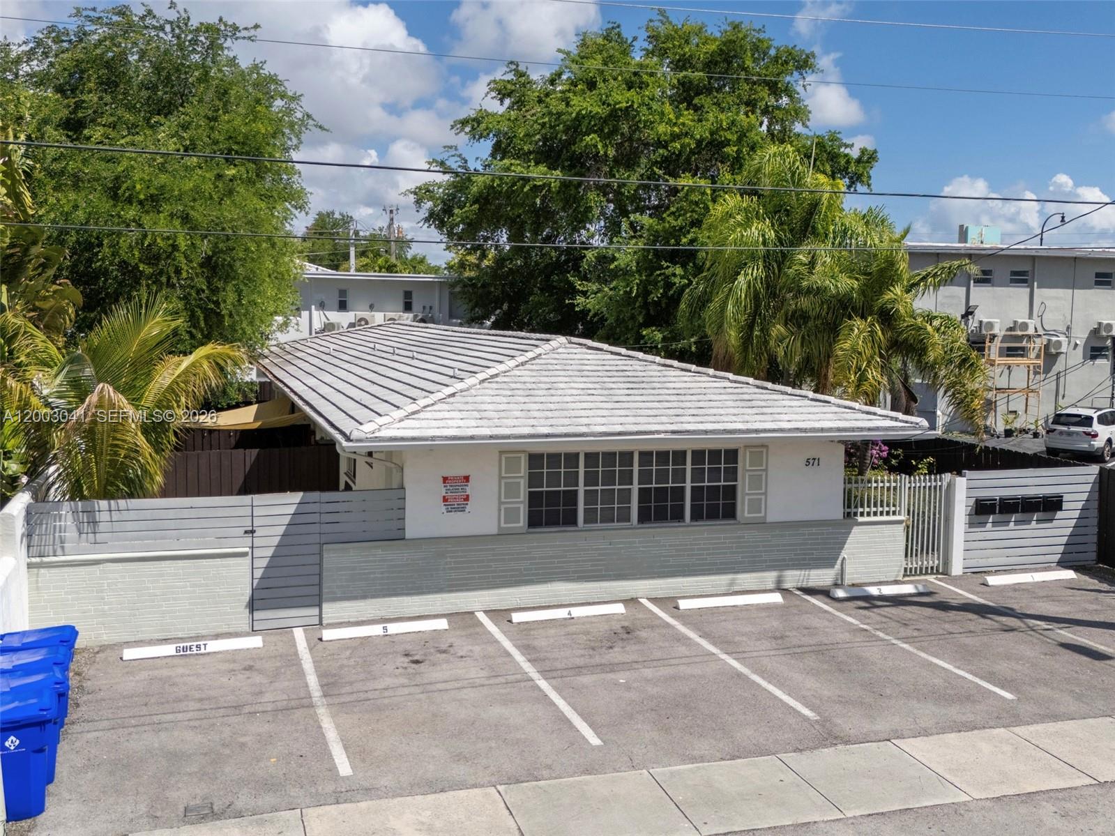   /  2262 sq. ft. $ 2026-04-17 0 Photo