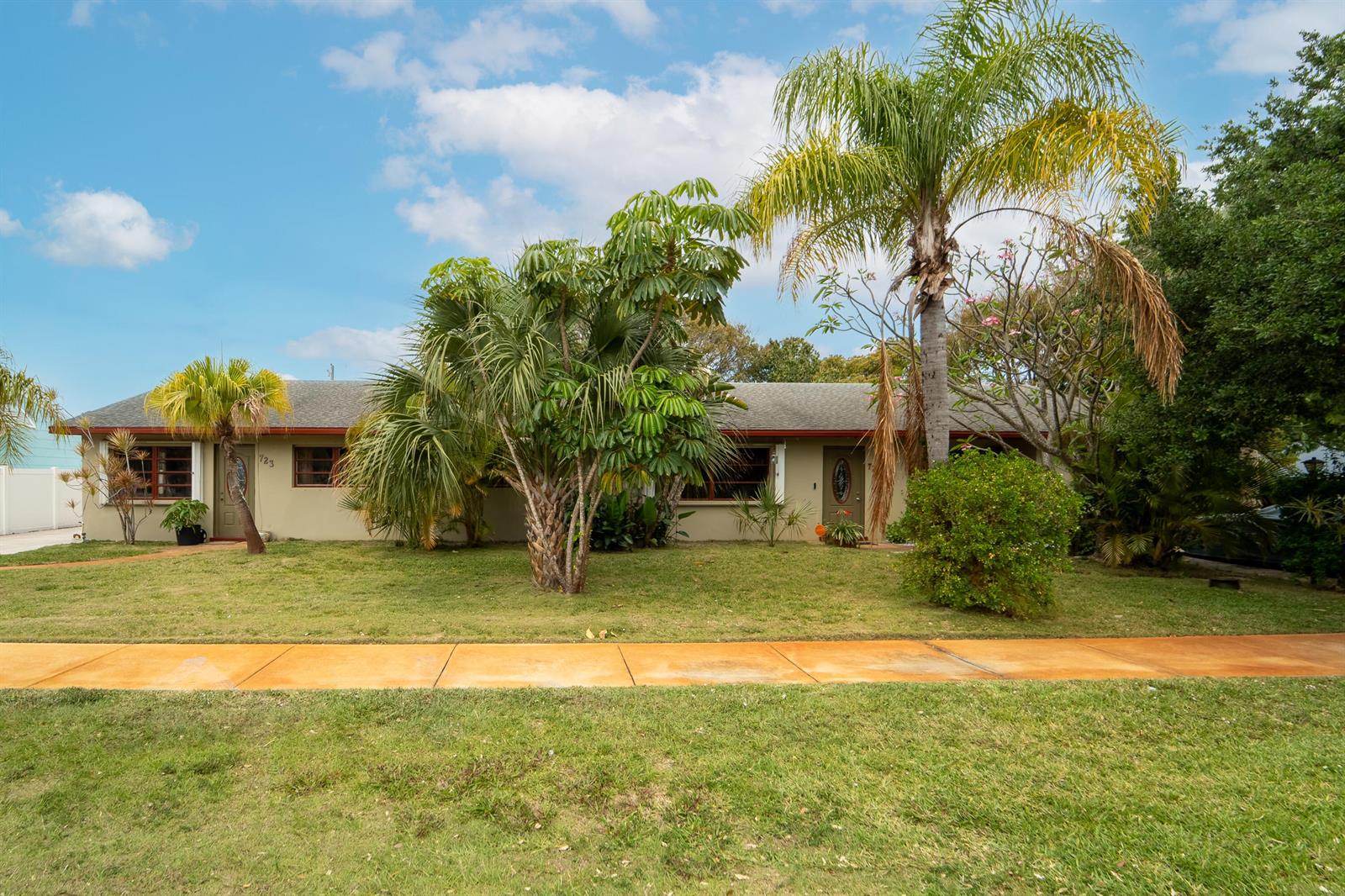 Ver detalles / 0 2952 sq. ft. $ 2026-06-15 0 foto