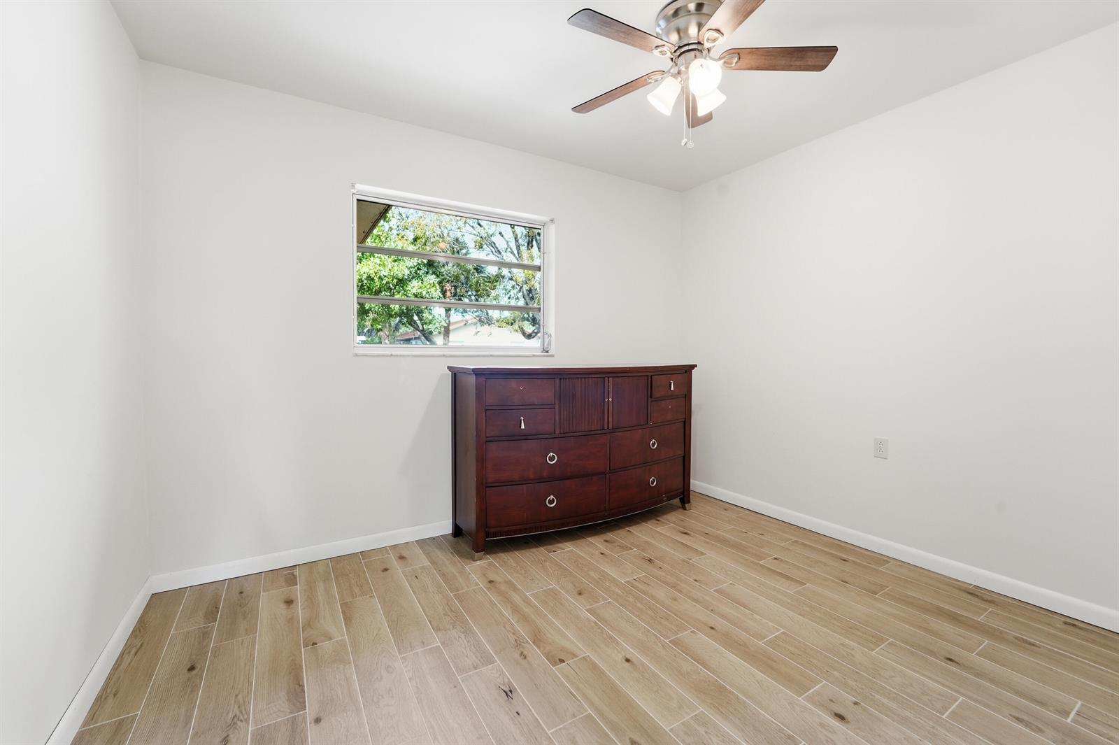 Ver detalles / 0 2952 sq. ft. $ 2026-06-15 0 foto