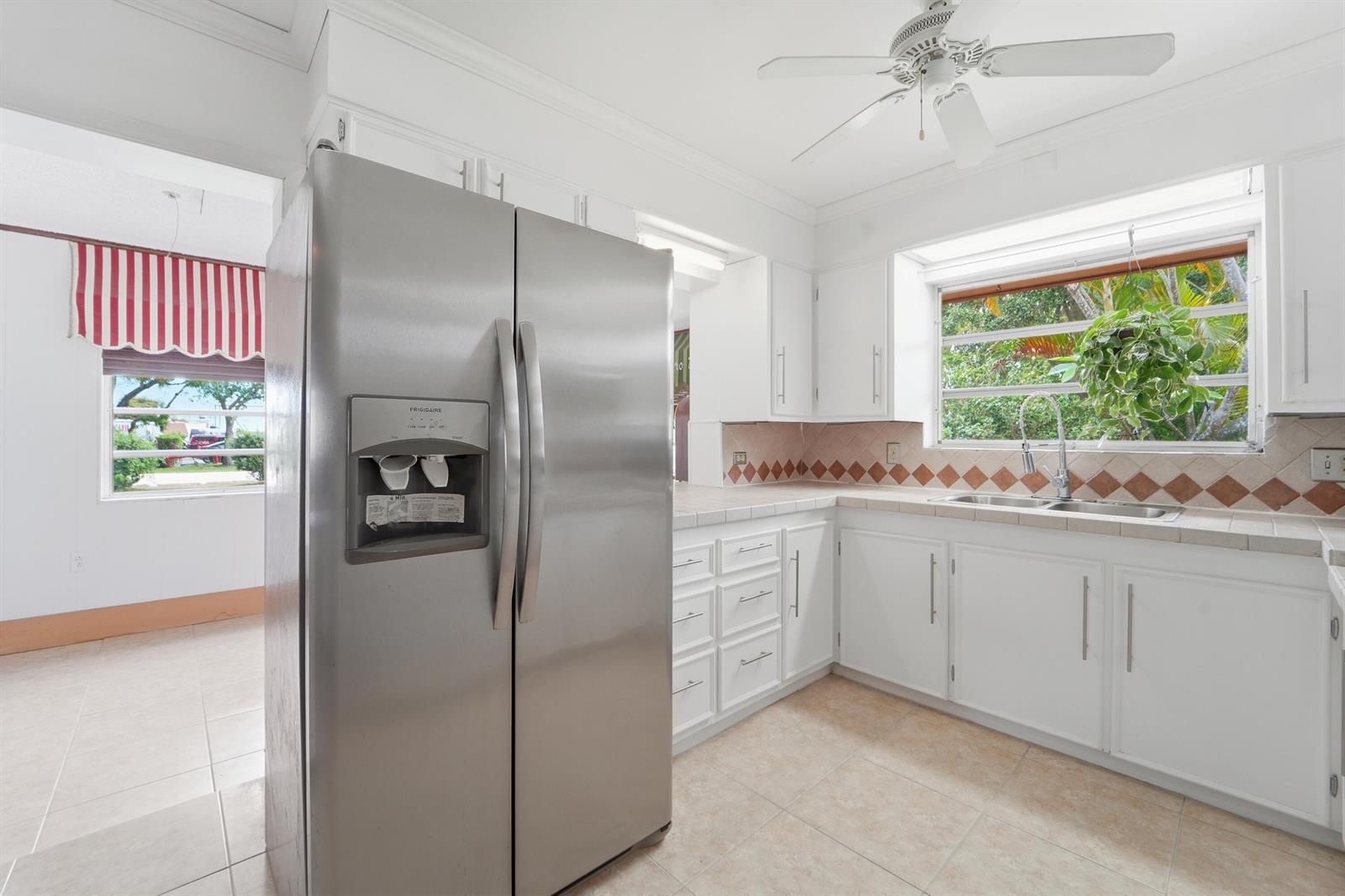 Ver detalles / 0 2952 sq. ft. $ 2026-06-15 0 foto