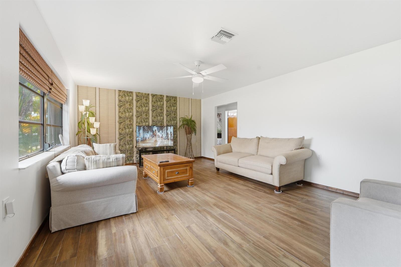 Ver detalles / 0 2952 sq. ft. $ 2026-06-15 0 foto
