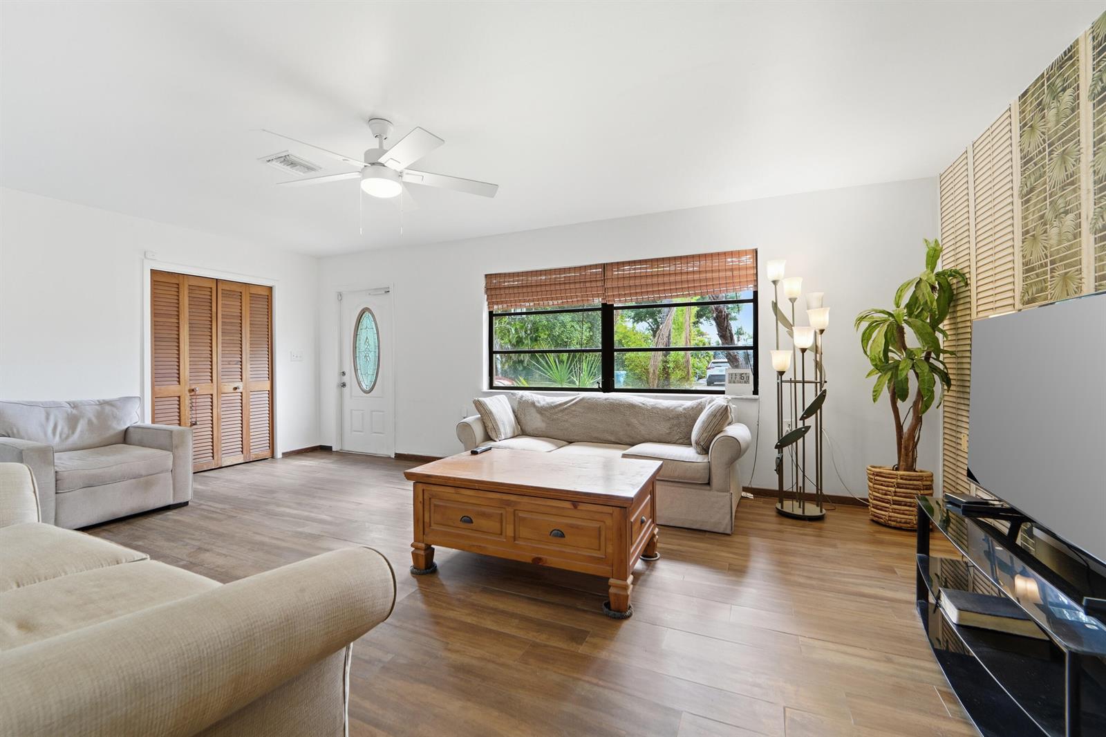 Ver detalles / 0 2952 sq. ft. $ 2026-06-15 0 foto