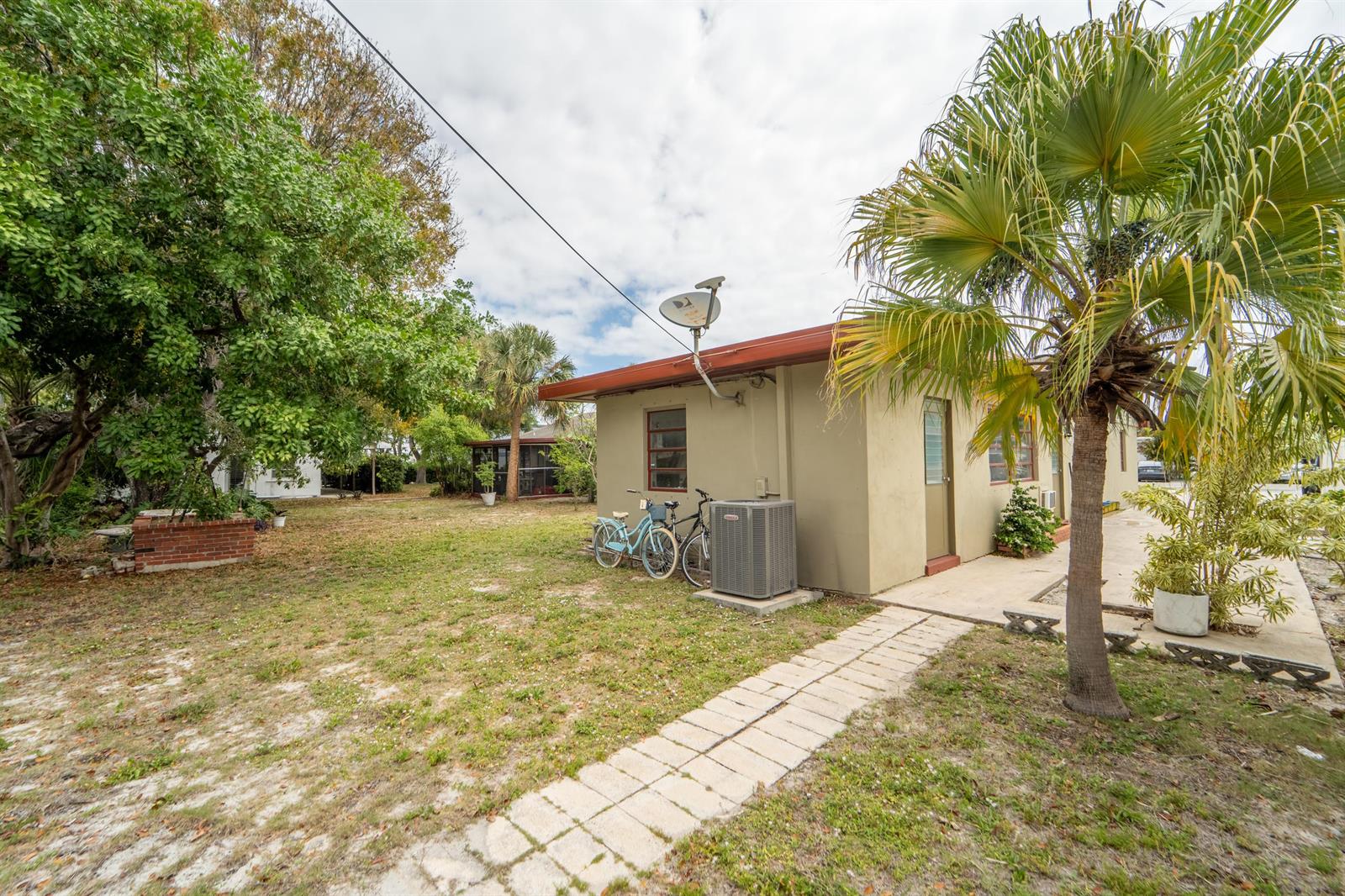 Ver detalles / 0 2952 sq. ft. $ 2026-06-15 0 foto