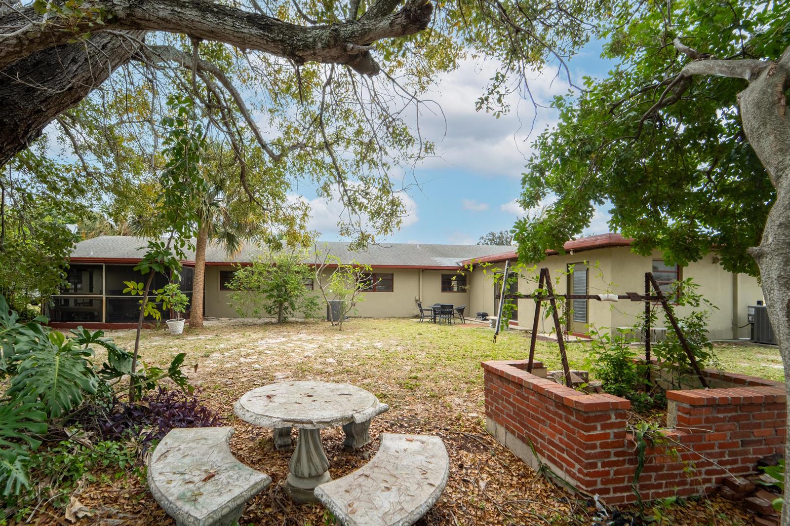 Ver detalles / 0 2952 sq. ft. $ 2026-06-15 0 foto