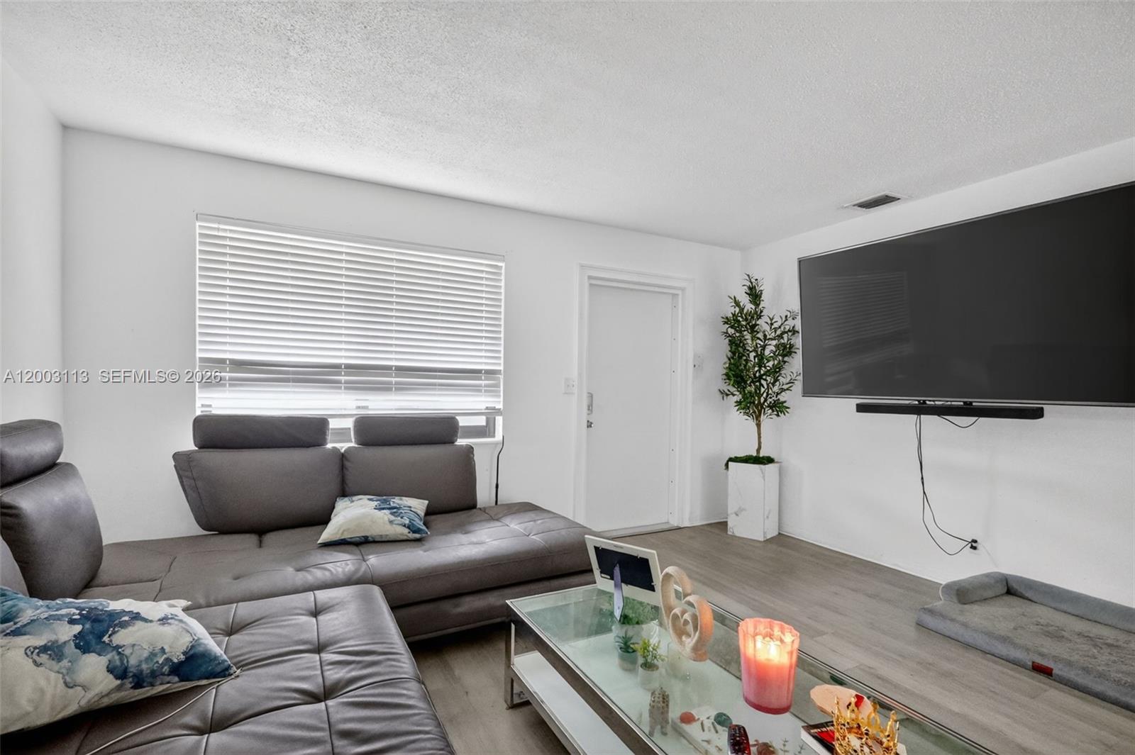   /  1703 sq. ft. $ 2026-04-17 0 Photo