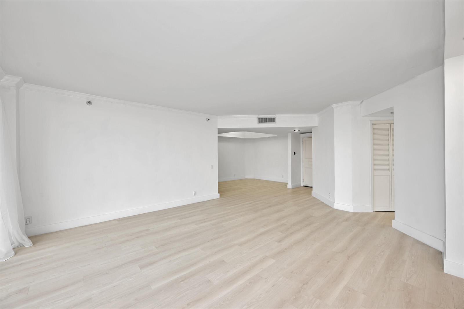 Photo of 3640 Yacht Club  #1501, Aventura, Florida, 33180 - 10
