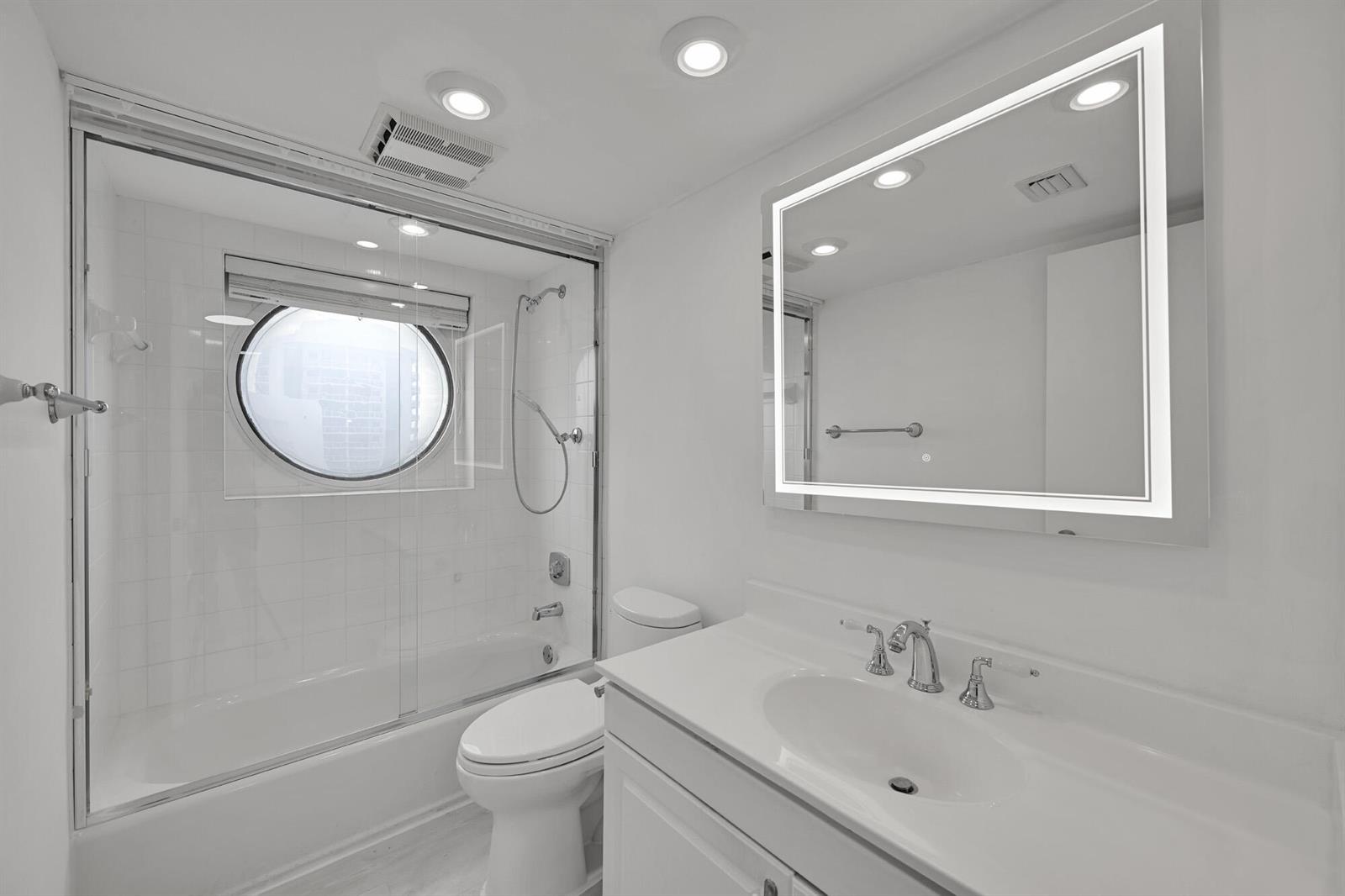 Photo of 3640 Yacht Club  #1501, Aventura, Florida, 33180 - 13