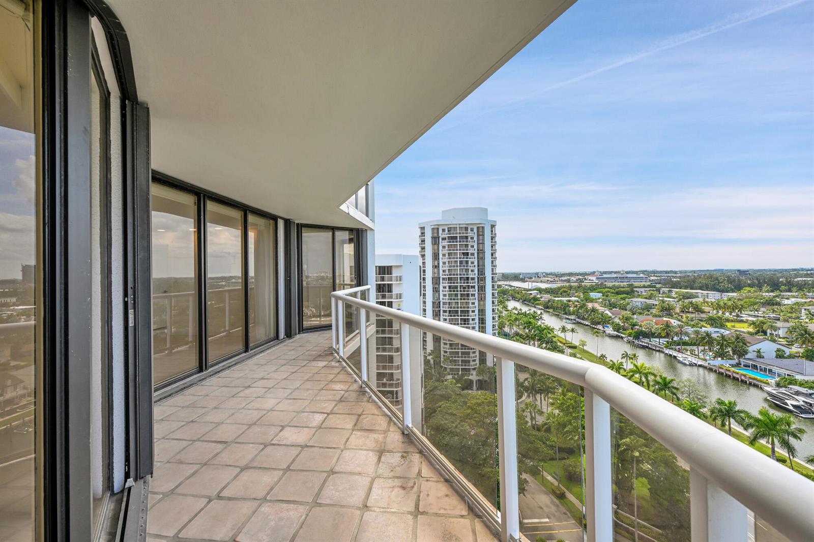 Photo of 3640 Yacht Club  #1501, Aventura, Florida, 33180 - 20