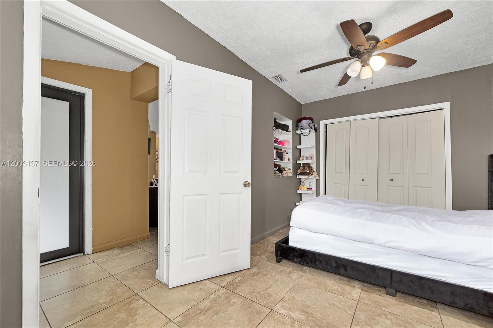 Ver detalles 2630 3 / 2 1360 sq. ft. $ 2026-09-11 0 foto