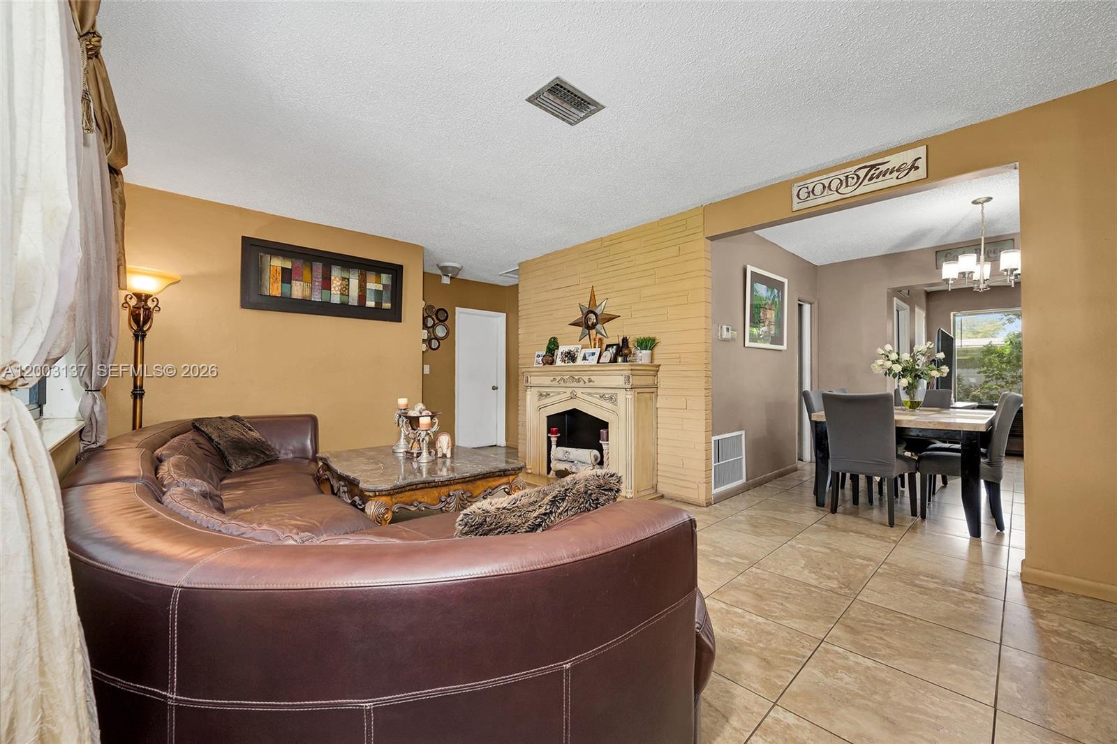 Ver detalles 2630 3 / 2 1360 sq. ft. $ 2026-09-11 0 foto