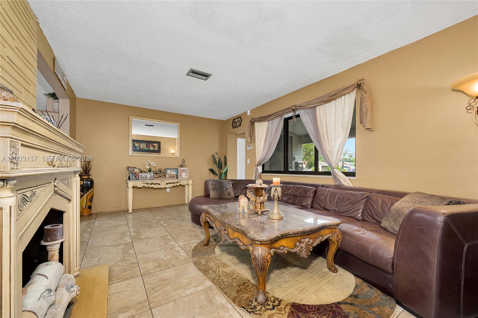Ver detalles 2630 3 / 2 1360 sq. ft. $ 2026-09-11 0 foto
