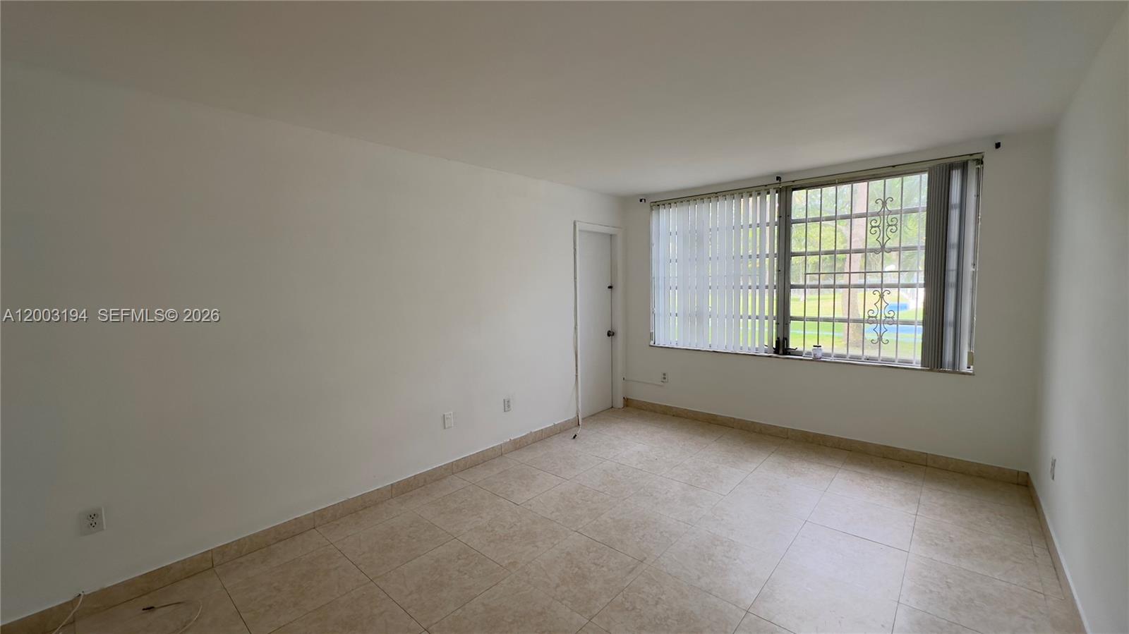 A110 1 / 2 898 sq. ft. $ 2026-04-17 0 foto