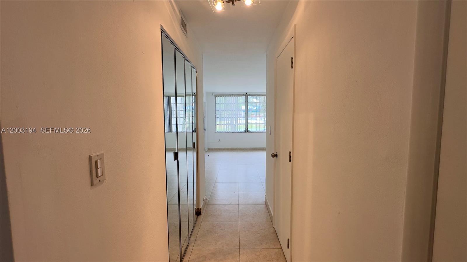 A110 1 / 2 898 sq. ft. $ 2026-04-17 0 foto