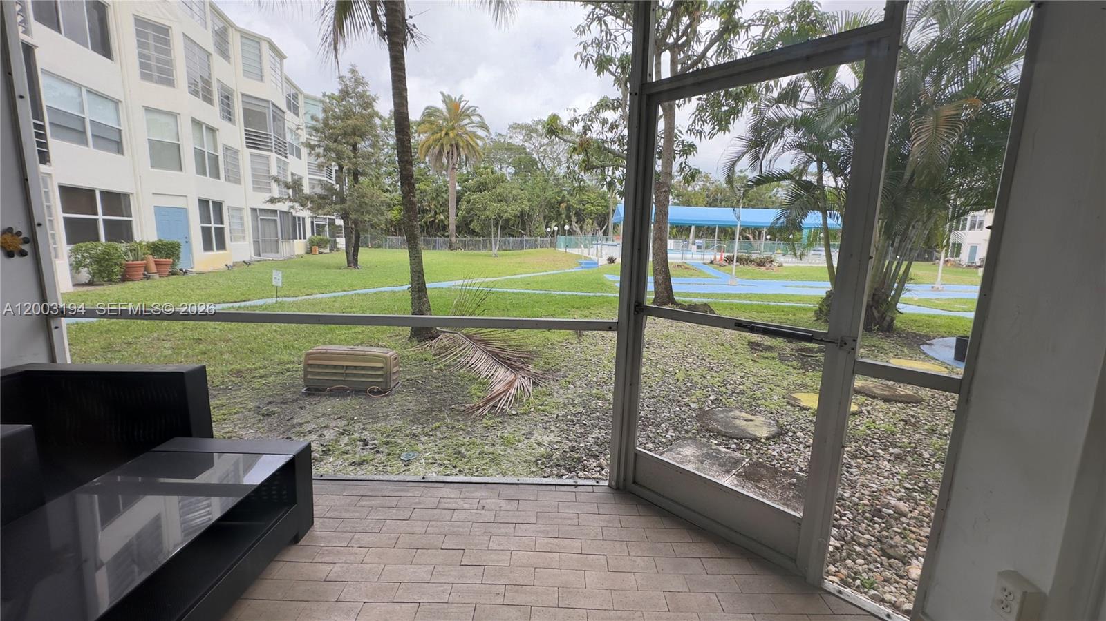 A110 1 / 2 898 sq. ft. $ 2026-04-17 0 foto