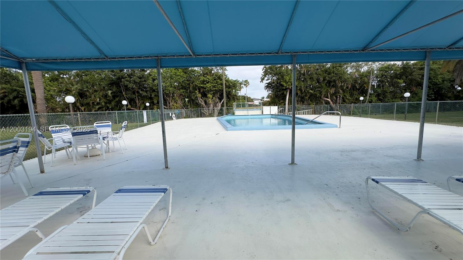 A110 1 / 2 898 sq. ft. $ 2026-04-17 0 foto