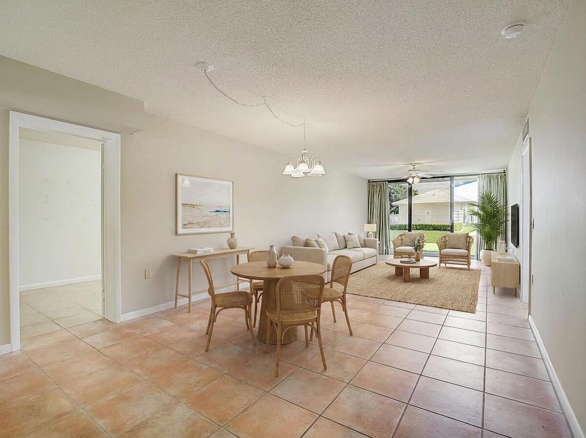 Ver detalles 102 2 / 2 1442 sq. ft. $ 2026-06-19 0 foto
