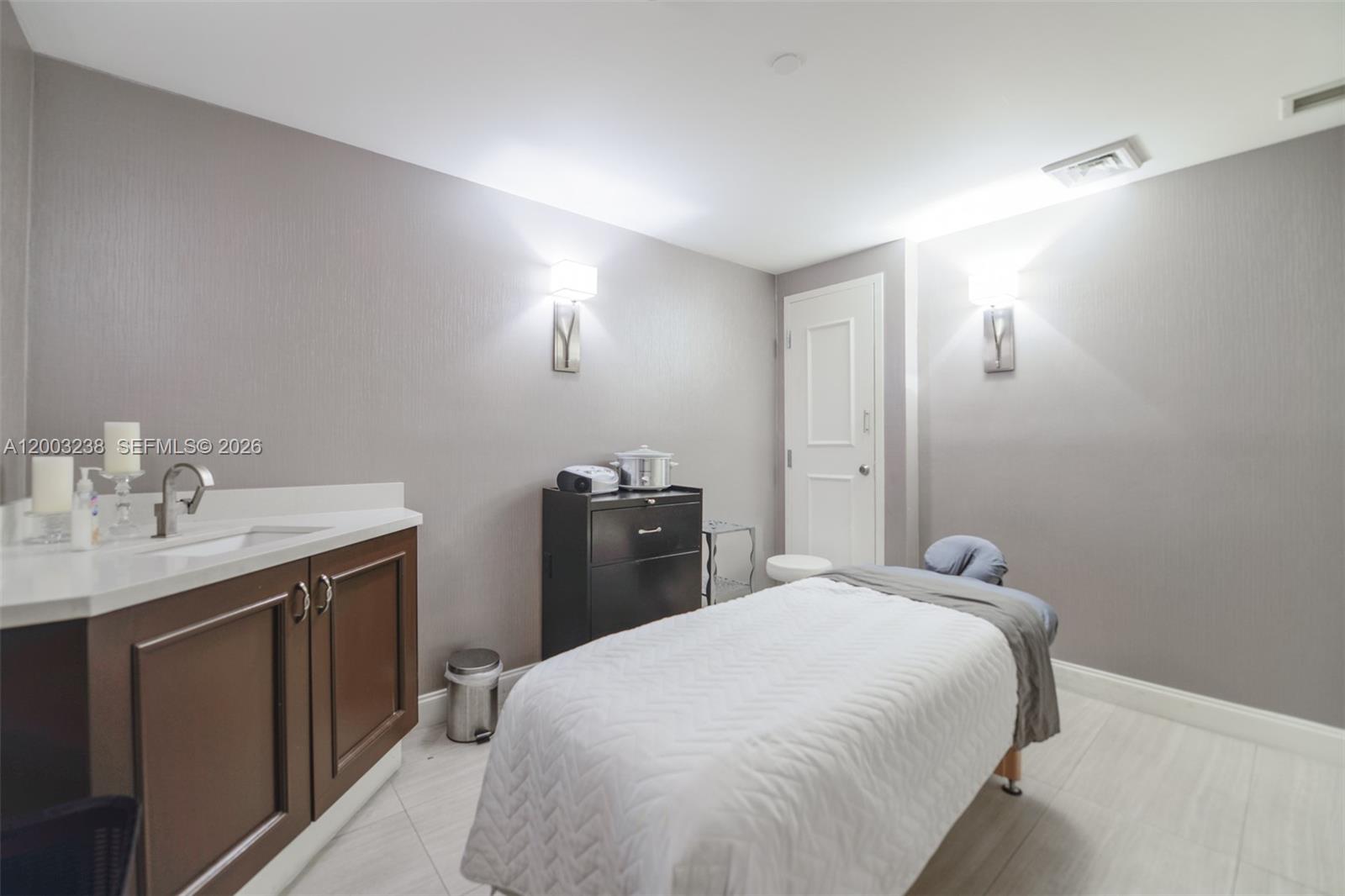 Photo of 3201 183rd St  #2502, Aventura, Florida, 33160 - 