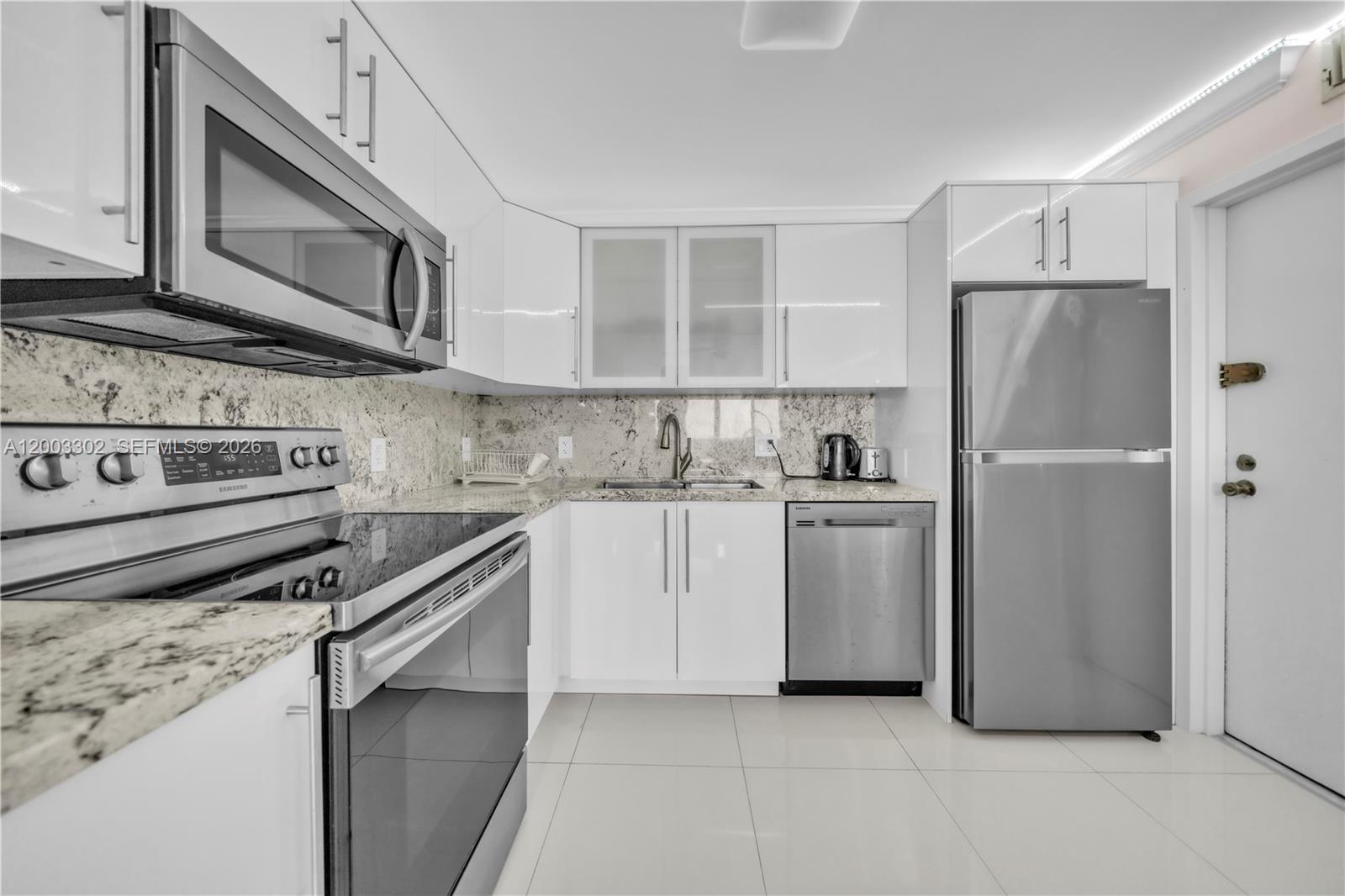 Photo of 2201 Ocean Dr  #1706(availbale now), Hollywood, Florida, 33019 - 